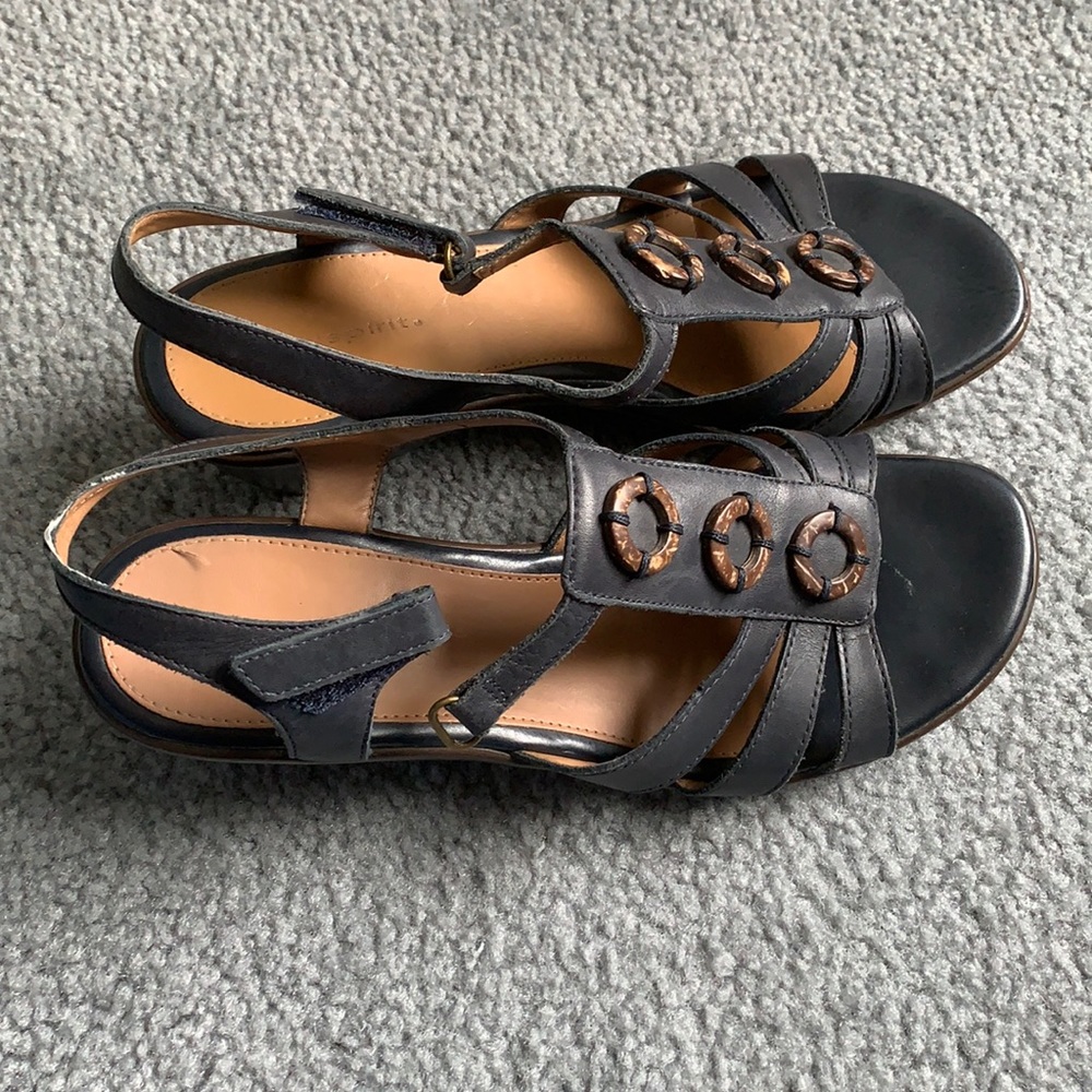 Easy Spirit sandals sz 7 1/2